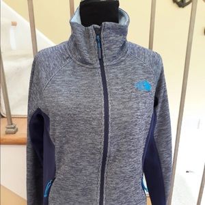 Women’s North Face Zip-up